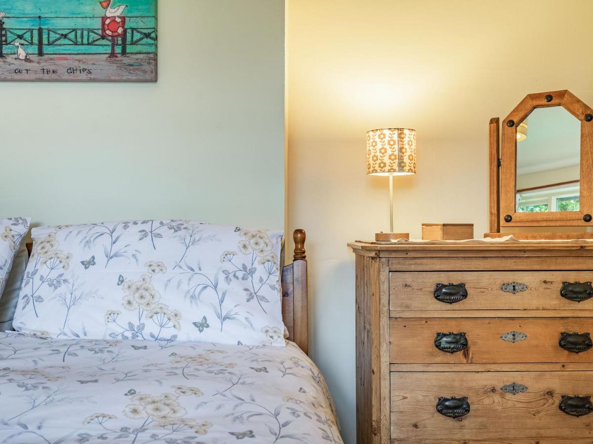Villa Wychwood Whitby Esterno foto