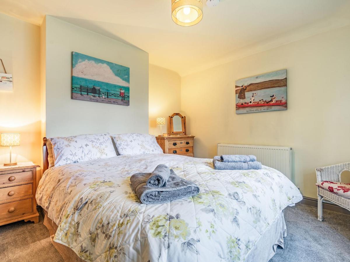 Villa Wychwood Whitby Esterno foto