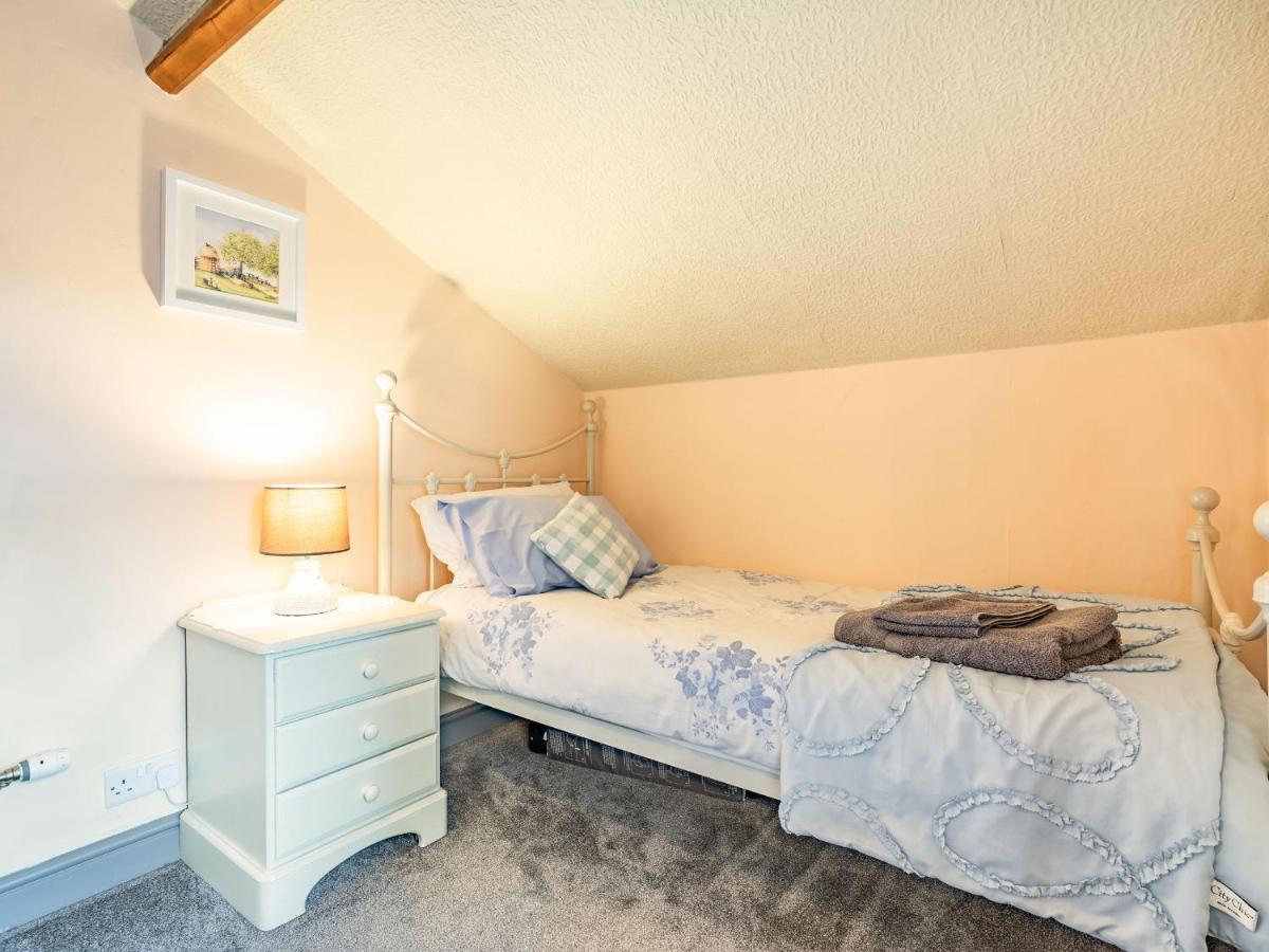 Villa Wychwood Whitby Esterno foto